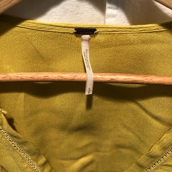 Free People peplum deep v-neck top - Picture 4 of 6